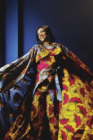 マリ生まれのシンガー・ソングライター、ママニ・ケイタ（提供写真）。（Ｃ）Ｌｉｓａ＿Ｂｏｏｓｔａｎｉ