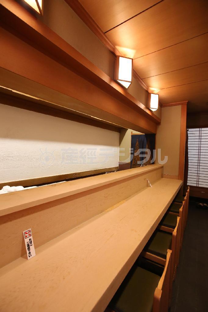 飾りを極力控えた店内は、静寂な雰囲気がただよう＝２０１４年２月１８日、京都市左京区