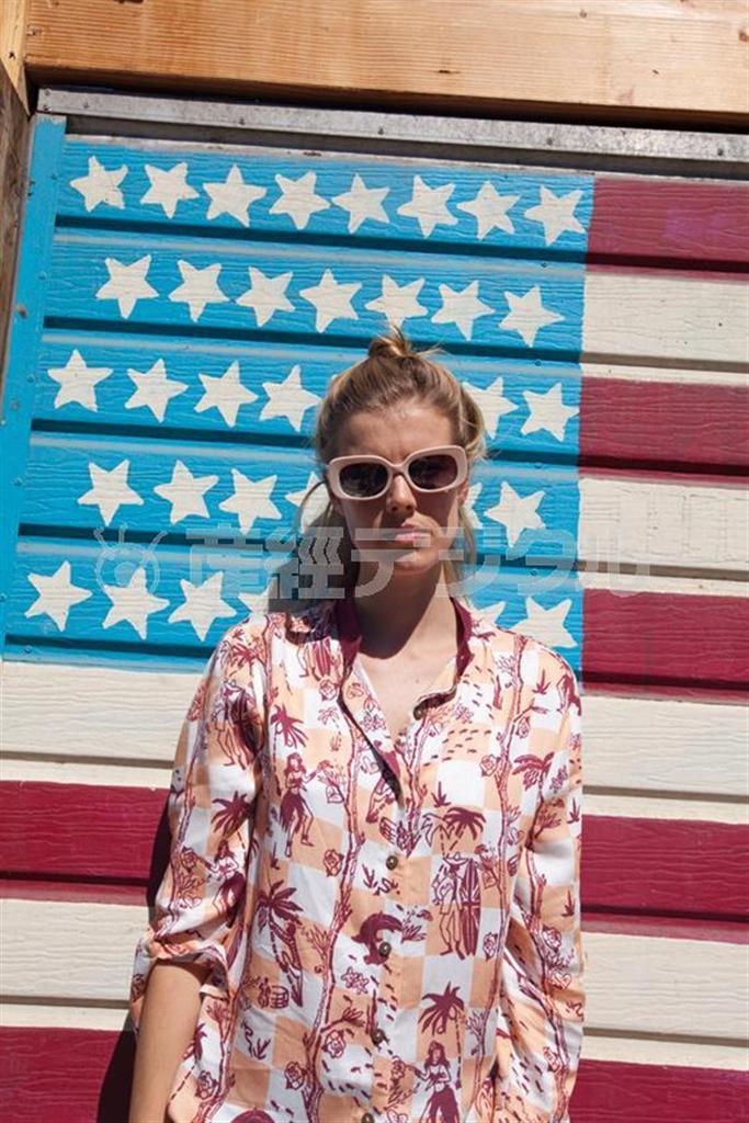 開放的な夏のイメージとドクターマーチンの自由で遊び心あふれるスタイルを、みごとに調和させたアギネス・ディーン