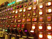 昨年暮れに東京で開かれた展示会で披露された降車ボタンの数々