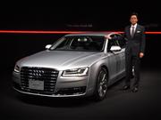 新型「Ａ８」の発売を発表するアウディジャパンの大喜多寛社長＝１３日、東京都渋谷区