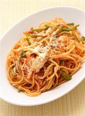 チキンナポリタン。※４７７ｋｃａｌ、塩分２．０グラム（１人分）