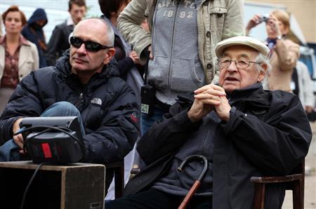 撮影中のアンジェイ・ワイダ監督＝２０１２年６月２７日（アルバトロス・フィルム提供）