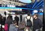 ２０日、開幕した北京モーターショーで韓流スター搭乗のうわさが流れ、異例の警備態勢が敷かれた現代自動車のブース（川越一撮影）