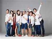 イベント「ＴＯＫＹＯ＿ＲＡＩＮＢＯＷ＿ＷＥＥＫ＿２０１４」を支えるスタッフたち。開催に先駆けて行われたフォトセッションから（提供写真）