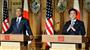 会談後、共同記者会見する安倍首相とオバマ米大統領＝２４日午後、東京・元赤坂の迎賓館（代表撮影）