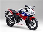 ホンダが発売したロードスポーツモデル「ＣＢＲ２５０Ｒ」