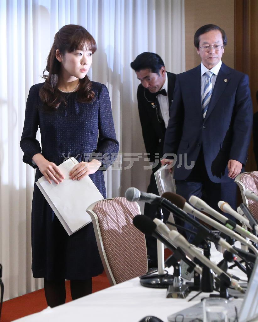 右が三木弁護士