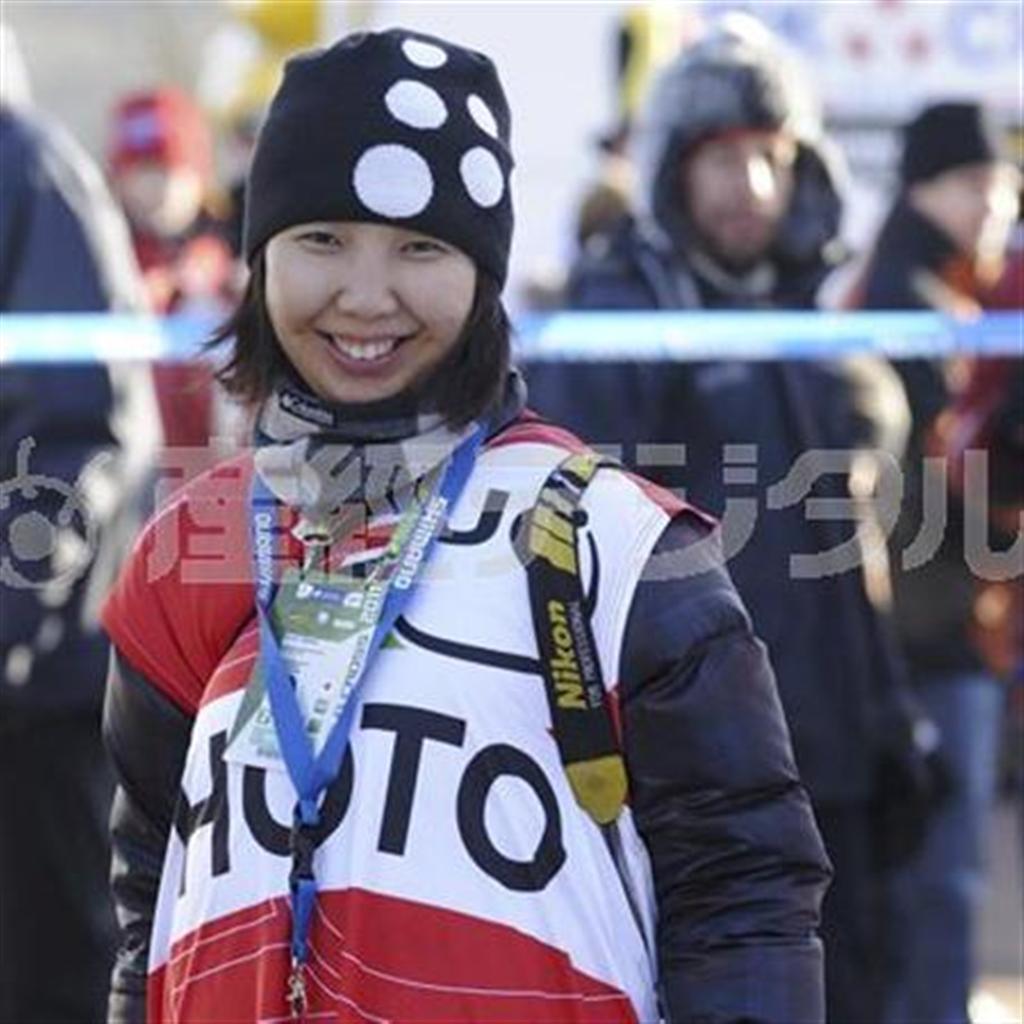 フリーランスカメラマン、田中苑子（そのこ）さん。１９８１年、千葉県生まれ。２００５年に看護師から自転車専門誌の編集部に転職。０８年からフリーランスカメラマンに転向し、現在はアジアの草レースからツール・ド・フランスまで、世界各国の色鮮やかな自転車レースを追っかけ中＝２０１１年１月３０日（本人提供）