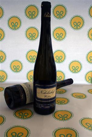 ２つのＲをアレンジした可愛いロゴも魅力＝２０１４年５月１１日（青木冨美子さん撮影）