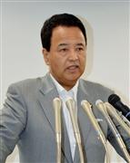 ＧＤＰ発表後に記者会見する甘利経済再生相＝１５日午前、内閣府