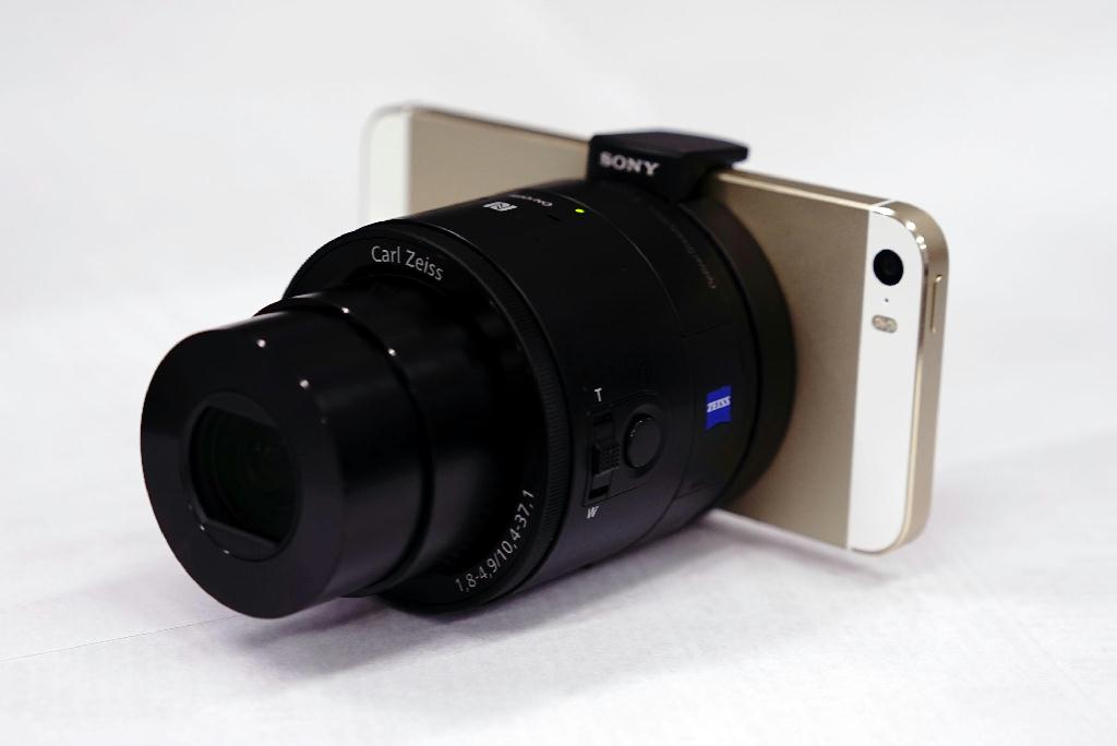 ソニー「サイバーショットＤＳＣ－ＱＸ１００」