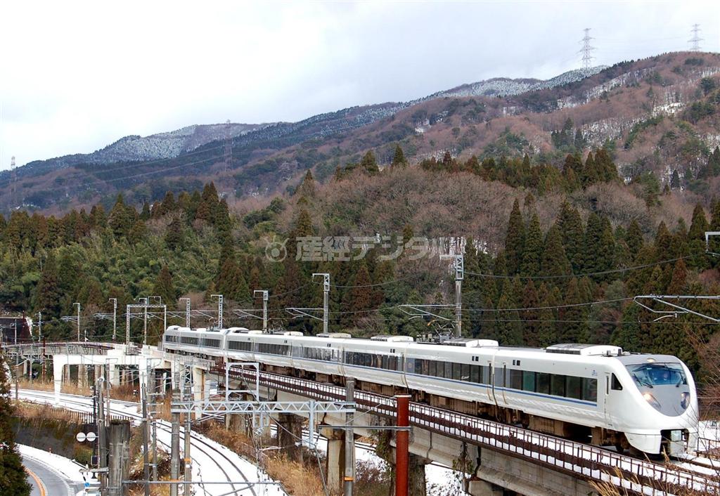 大阪へ向かうサンダーバード