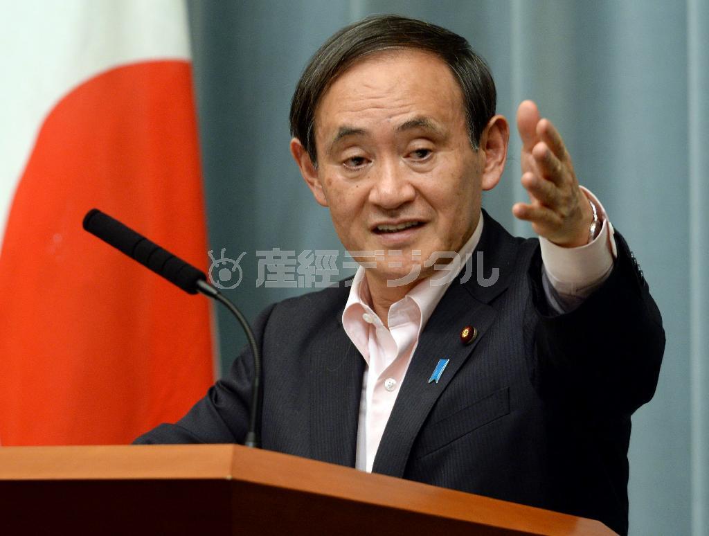 北朝鮮との拉致問題再調査の合意について会見する菅義偉（すが・よしひで）官房長官＝２０１４年５月２９日午後、首相官邸（鴨川一也撮影）