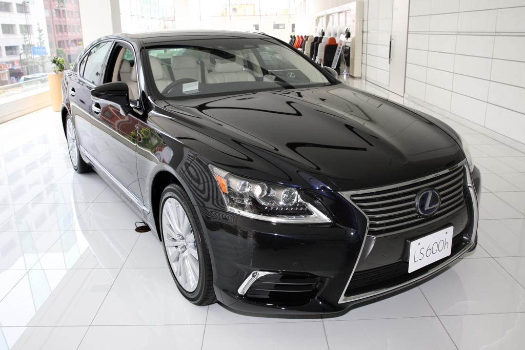 レクサスのフラッグシップセダン「ＬＳ６００ｈ」