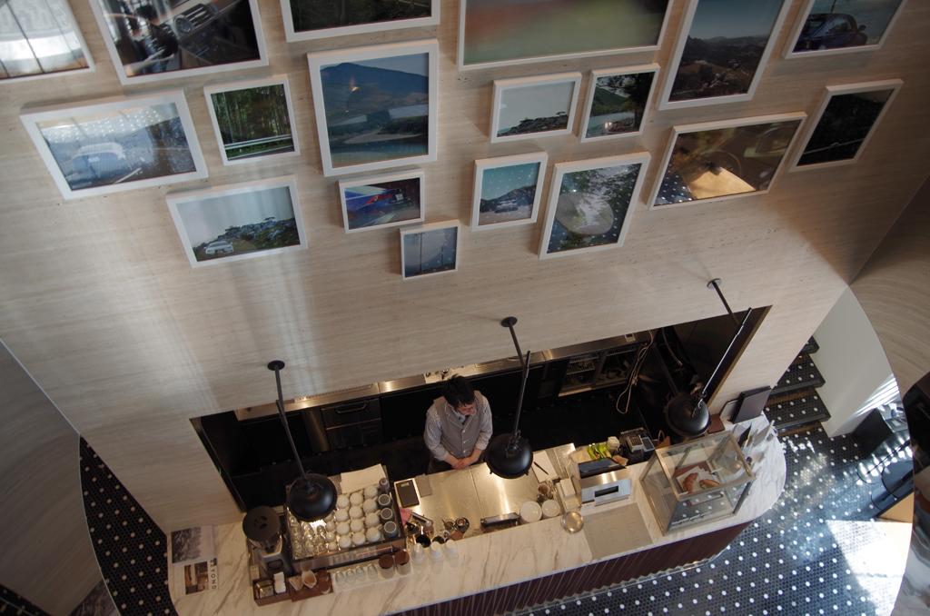 ２階から見たコーヒースタンド