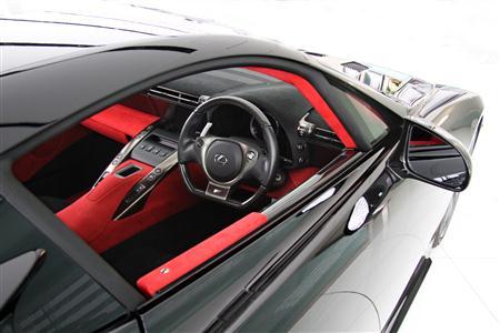 ＬＦＡの運転席