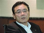 フジサンケイビジネスアイなどのインタビューに応じる富士通の山本正已社長＝１０日、東京都港区