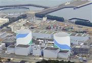 九州電力の川内原発１号機（左）と２号機。再稼働に向け、原子力規制委員会の安全審査を受けている＝鹿児島県薩摩川内市