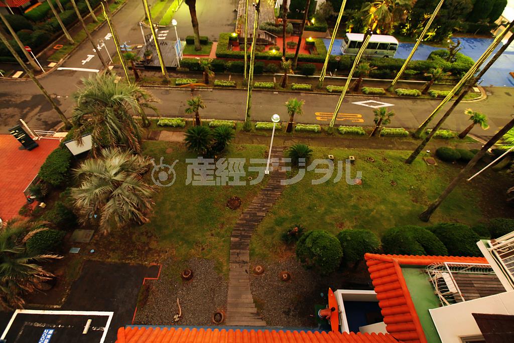 露出を明るくし過ぎると夕方の雰囲気がでなくなり、何時なのか分からない写真になってしまうので、明るさとホワイトバランスを注意しました＝２０１３年９月２５日（須藤夕子さん撮影）