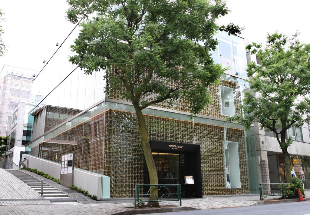 東京・南青山の「ＩＮＴＥＲＳＥＣＴＢＹＬＥＸＵＳ」