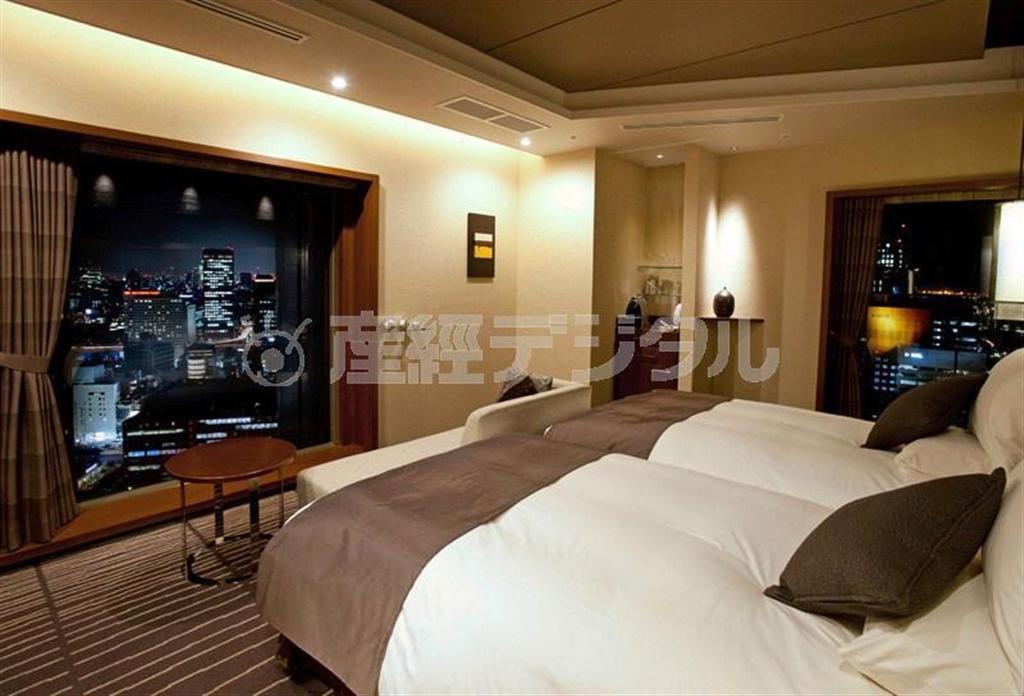 最上階２７階の角部屋「コンフォートツイン」からは大阪駅を行き交う列車を一望できる（ホテルグランヴィア大阪提供）