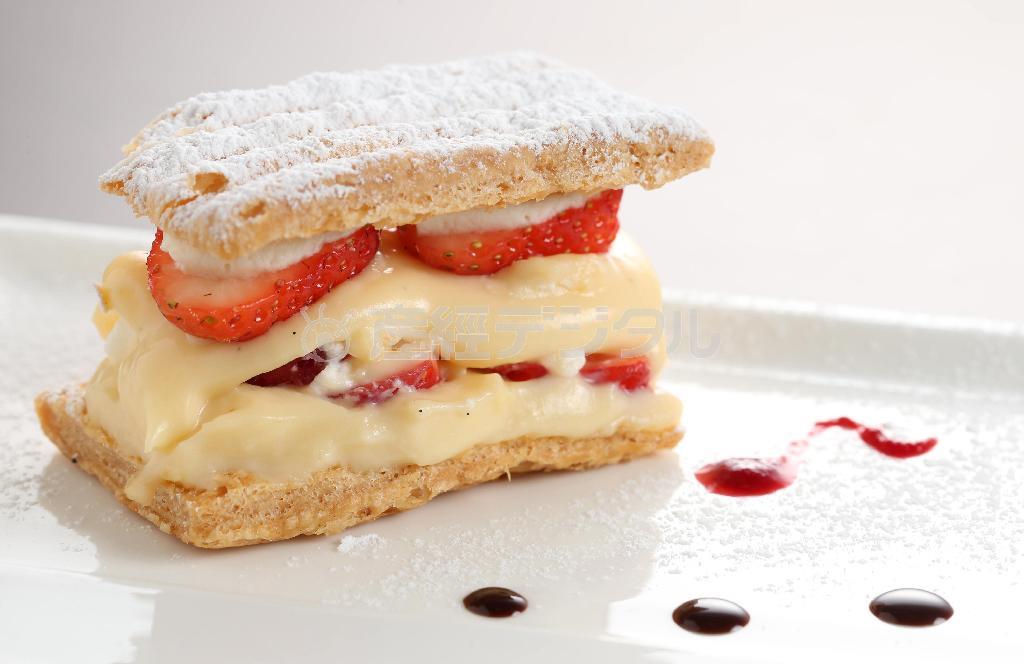 ついつい最後に注文してしまう「サクサクパイの苺のミルフィーユ」（５００円）