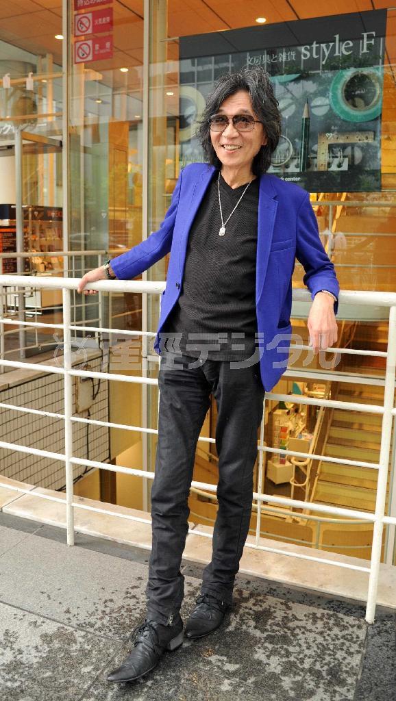 知れば知るほど摩訶不思議な女たち。「かしましいんだけど、やっぱりいとおしい」と語る、作家の藤田宜永（よしなが）さん＝２０１４年６月１１日、東京都中央区（大山実撮影）