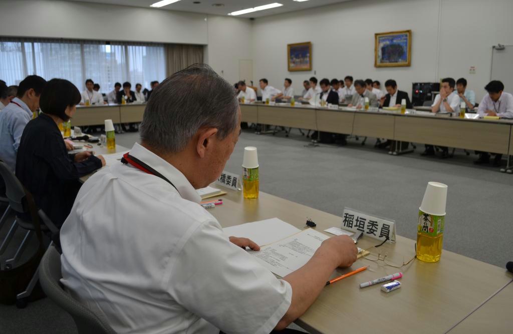 経産省が開いた電力システム改革の制度設計に関する有識者作業部会＝２３日、東京都千代田区の経産省
