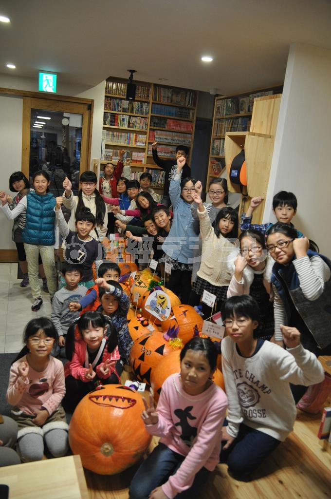 岩手県盛岡市にある「フキデチョウ文庫」＝２０１３年１０月２０日（提供写真）