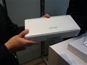 クラス最小・最軽量を実現したセイコーエプソンのモバイルインクジェットプリンター「ＰＸーＳ０５」＝２６日、東京都千代田区