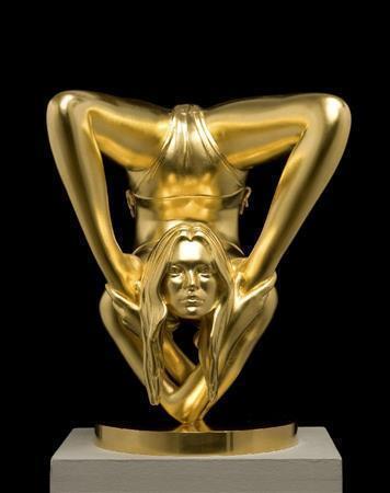 マーク・クイン《ミニチュアのヴィーナス》２００８年＿ヤゲオ財団蔵（提供写真）。（Ｃ）Ｍａｒｃ＿Ｑｕｉｎｎ