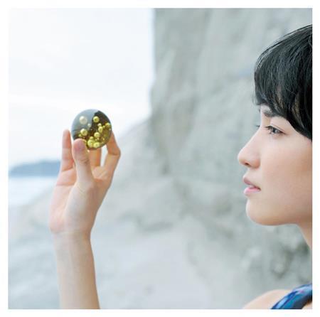 南壽あさ子「みるいろの星」。発売中（提供写真）