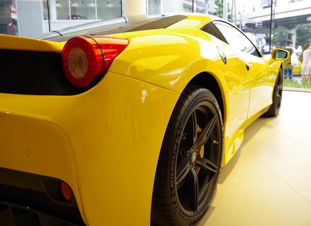 フェラーリ「４５８スペチアーレ」