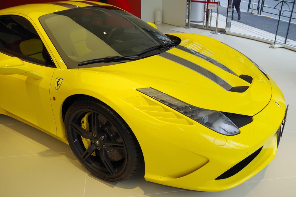フェラーリ「４５８スペチアーレ」