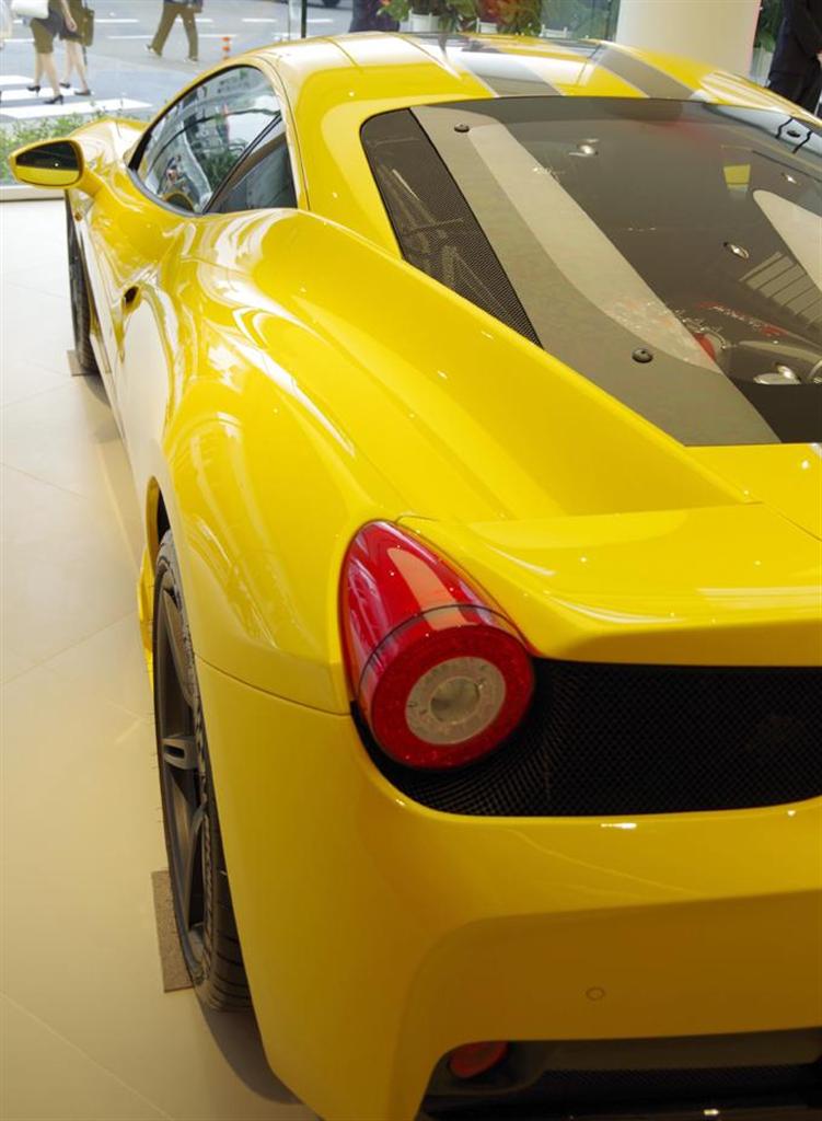 フェラーリ「４５８スペチアーレ」