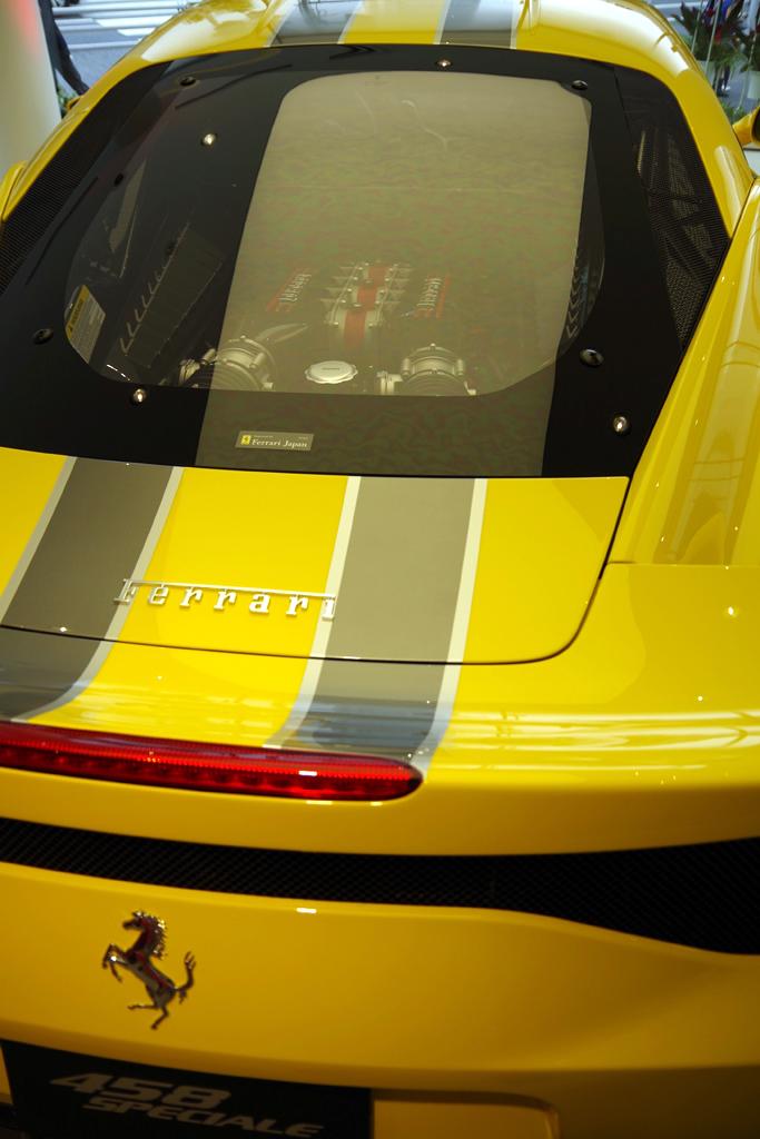 フェラーリ「４５８スペチアーレ」