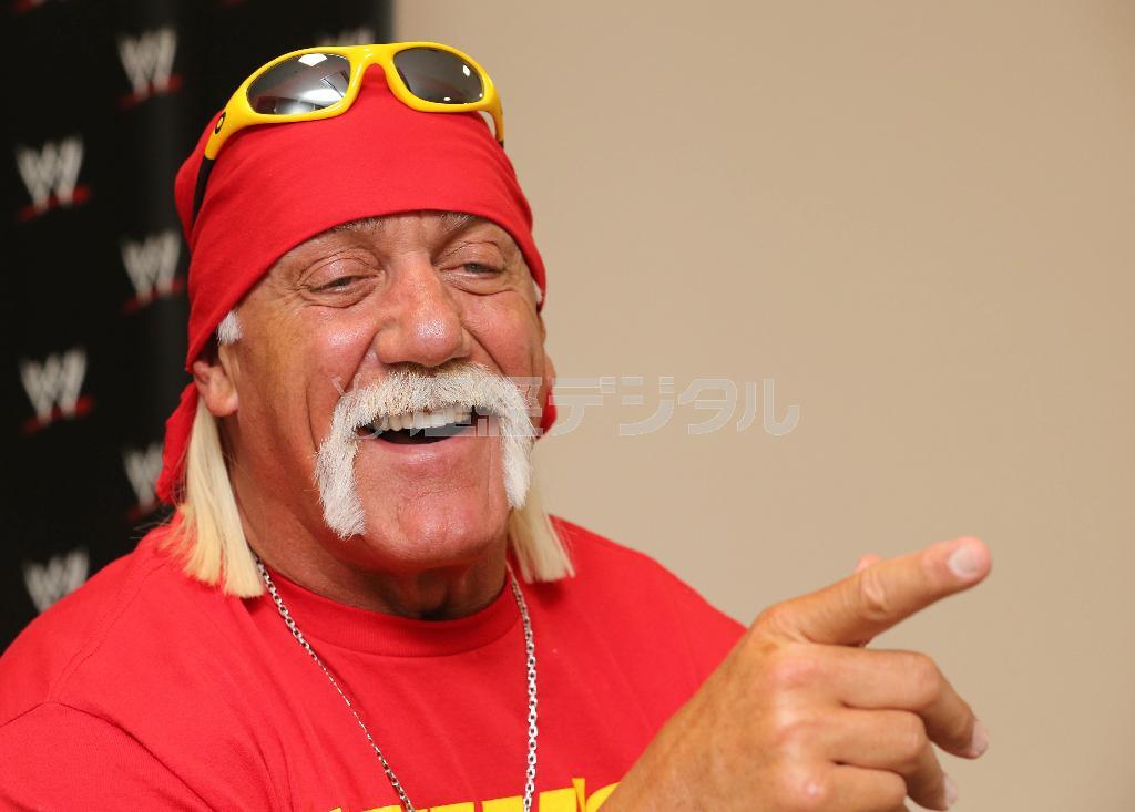 「日本は『家』みたいなもの。１９８０年の来日以来、年間を通して２０週間いることもあった。３０年来の友達もたくさんいるんだ」と声を弾ませる、プロレスラーのハルク・ホーガンさん＝２０１４年７月１１日、東京都文京区（宮崎裕士撮影）