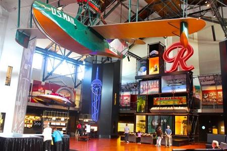 シアトルらしさが詰まったミュージアム・オブ・ヒストリー・アンド・インダストリー。館内のショップでは、シアトルの特産品なども販売している