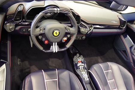 日本の「サムライ」をイメージしたテーラーメイド・プログラム版の「４５８スパイダー」