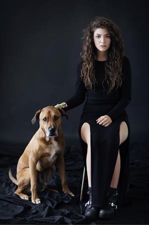 史上最年少でグラミー賞を受賞したニュージーランドの１７歳の歌手、ロードは初来日のデビュー公演となる（提供写真）。（Ｃ）Ｇｏｒｔｈ＿Ｂａｄｇｅｒ