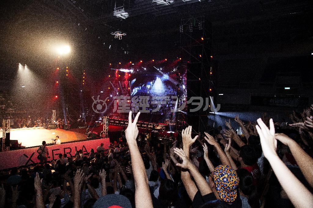 熱狂する観客。スペシャルムーブが出るごとにわき上がる歓声は地鳴りのようですらあった＝２０１４年７月６日、台湾・新北市（提供写真）