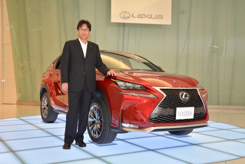 トヨタは高級車ブランド「レクサス」の小型ＳＵＶを発売。同社初のターボ車を設定した