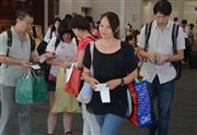 ＵＳＪなどを目的に急増している台湾人観光客＝関西国際空港（吉村剛史撮影）
