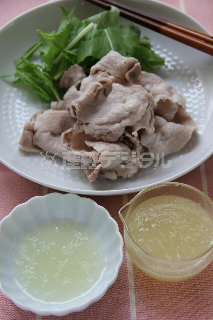 豚しゃぶの塩ポン酢仕立て。※１４１ｋｃａｌ、塩分１．４グラム（１人分）