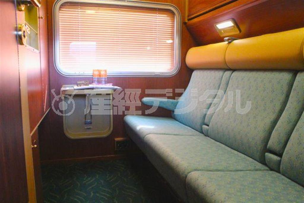 『ザ・ガン鉄道』とまったく同じ。「ゴールドサービス」のツインタイプのキャビン