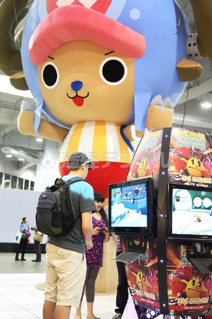 ゲーム＆アニメ・パークは、大人から子供まで幅広い年齢層でにぎわった＝２０１４年７月２６日、英国・首都ロンドン（ハイパー・ジャパン事務局提供）