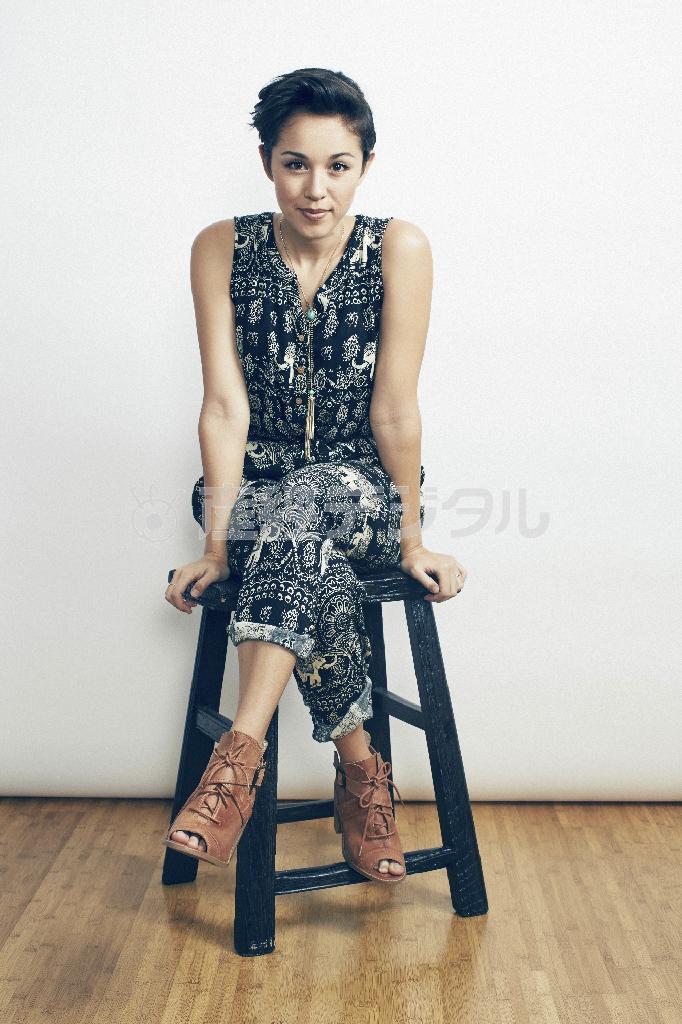 ロサンゼルス在住の日系人シンガー・ソングライター、キナ・グラニス＝２０１４年３月２６日（提供写真）