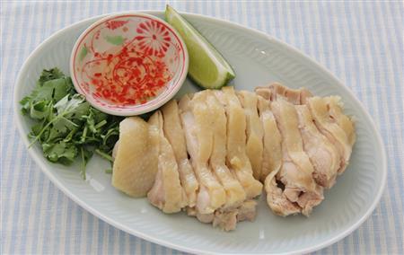 蒸し鶏。※２１０ｋｃａｌ、塩分１．３グラム（１人分）