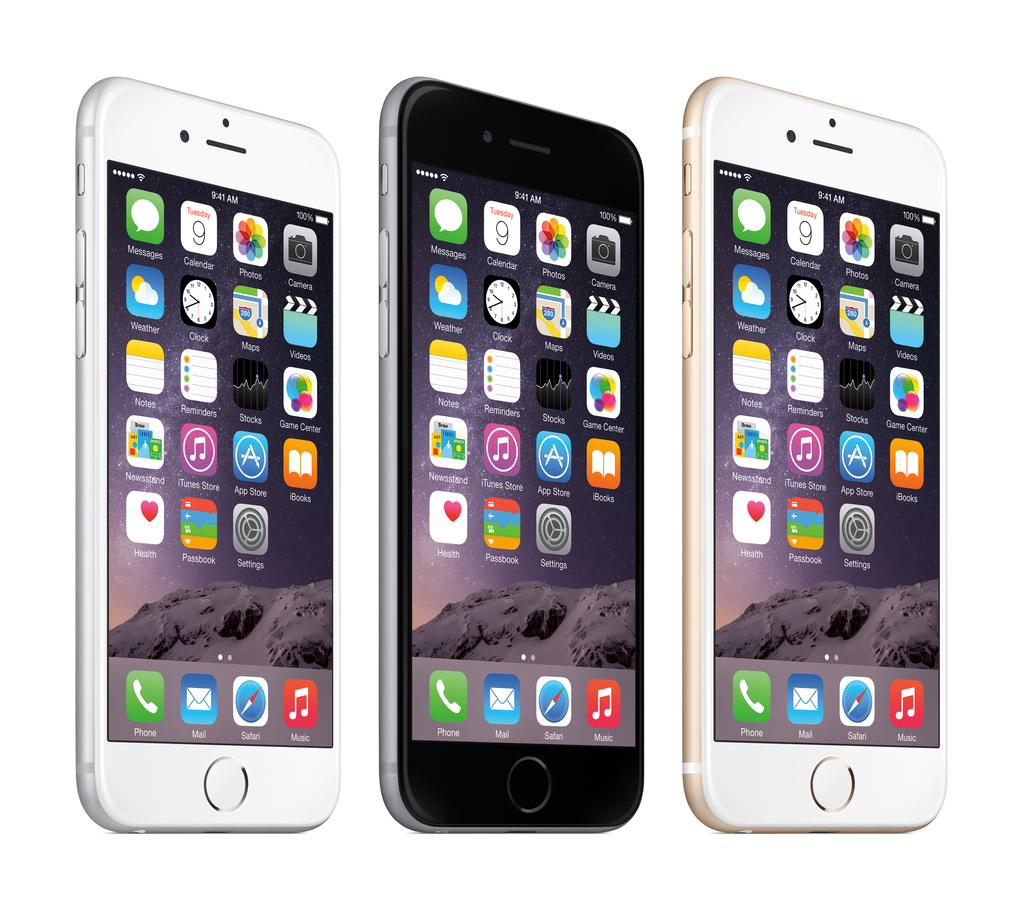 「ｉＰｈｏｎｅ ６」（左）と「ｉＰｈｏｎｅ ６ Ｐｌｕｓ」（アップル提供）
